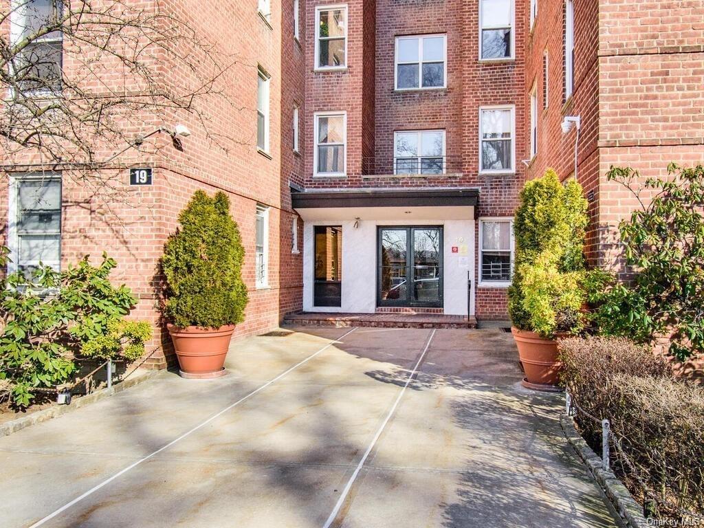 19 Abeel Street #3G in Westchester, Yonkers, NY 10705