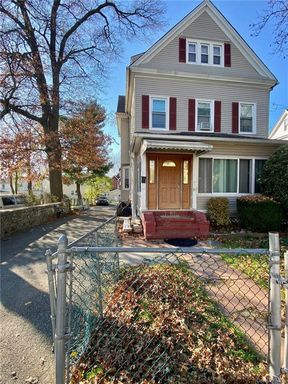 Image 1 of 16 for 338 S 5th Avenue in Westchester, Mount Vernon, NY, 10550