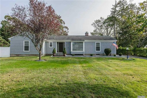 Image 1 of 24 for 30 Woodland Drive in Long Island, Bayport, NY, 11705