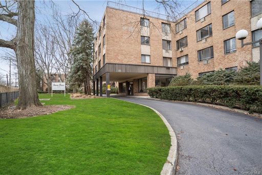 Image 1 of 20 for 1101 Midland Avenue #336 in Westchester, Bronxville, NY, 10708