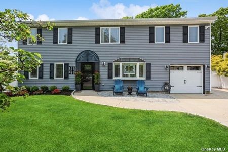 Image 1 of 36 for 12 Mount Cook Avenue in Long Island, Farmingville, NY, 11738