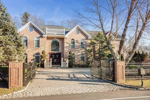 Image 1 of 27 for 120 Melrose Road in Long Island, Dix Hills, NY, 11746
