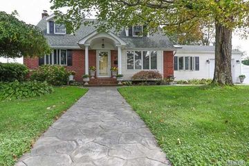 Image 1 of 32 for 371 Hamilton Pl in Long Island, West Islip, NY, 11795
