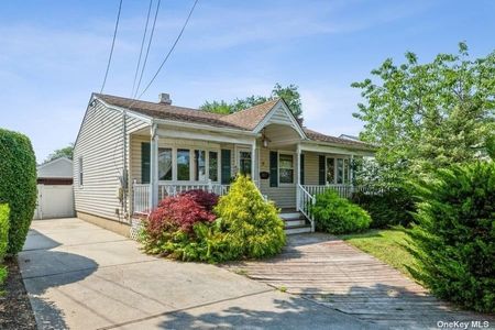 Image 1 of 22 for 84 5th Street in Long Island, New Hyde Park, NY, 11040