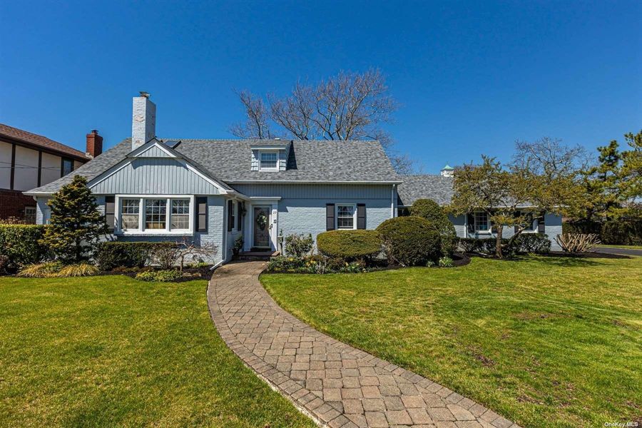 Image 1 of 33 for 29 Braham Avenue in Long Island, Amityville, NY, 11701