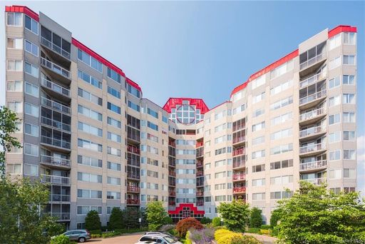 Image 1 of 25 for 10 Stewart Place #2AE in Westchester, White Plains, NY, 10603