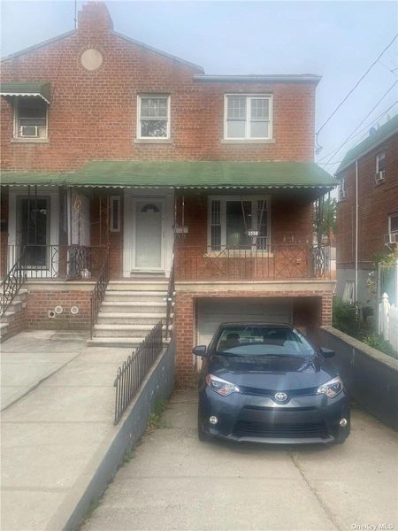 Image 1 of 1 for 2550 Fish Avenue in Bronx, Out Of Area Town, NY, 10469