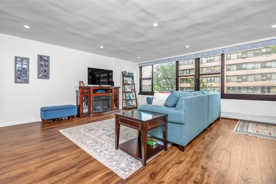 Image 1 of 9 for 166-26 Powells Cove Blvd #3B in Queens, Beechhurst, NY, 11357
