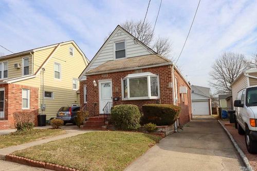 Image 1 of 27 for 500 N 7th St in Long Island, New Hyde Park, NY, 11040