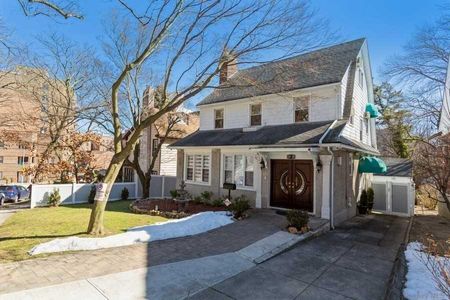 Image 1 of 31 for 115-20 Curzon Road in Queens, Kew Gardens, NY, 11415