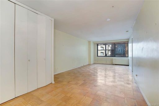 Image 1 of 8 for 305 E 40th Street #6B in Manhattan, New York, NY, 10017