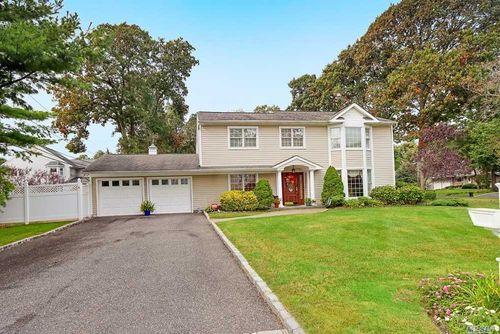 Image 1 of 22 for 1 Oran Court in Long Island, Hauppauge, NY, 11788