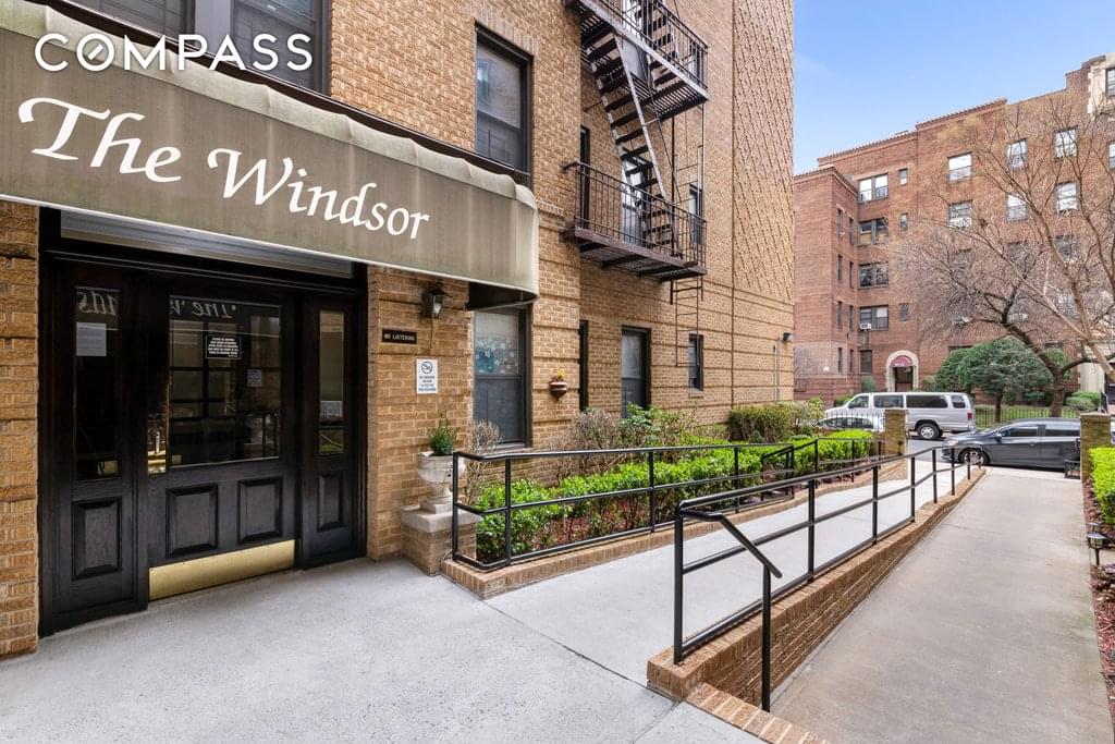 37-16 83rd Street #2E in Queens, Flushing, NY 11372
