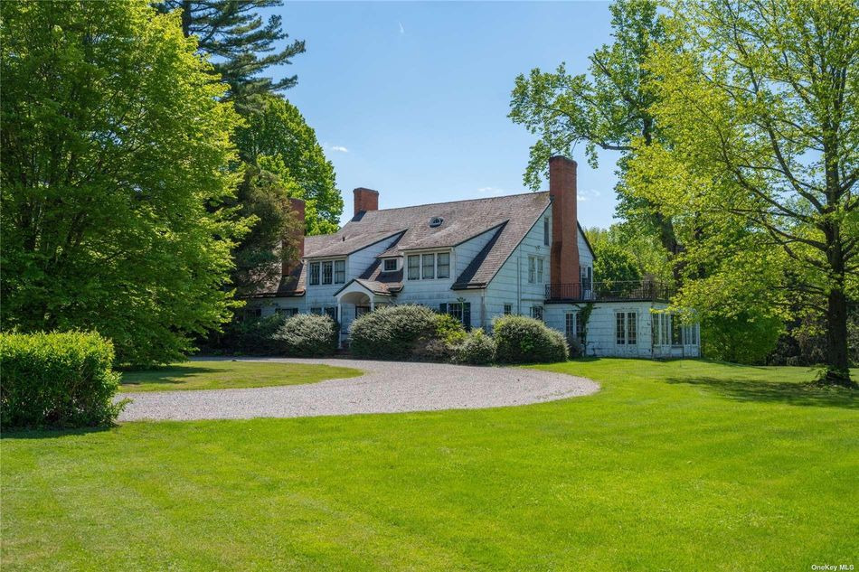 Image 1 of 31 for 72 Post Road in Long Island, Old Westbury, NY, 11568