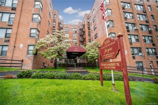 Image 1 of 31 for 555 Bronx River Road #1N in Westchester, Yonkers, NY, 10704