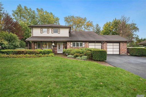 Image 1 of 28 for 9 Candy Ln in Long Island, Commack, NY, 11725