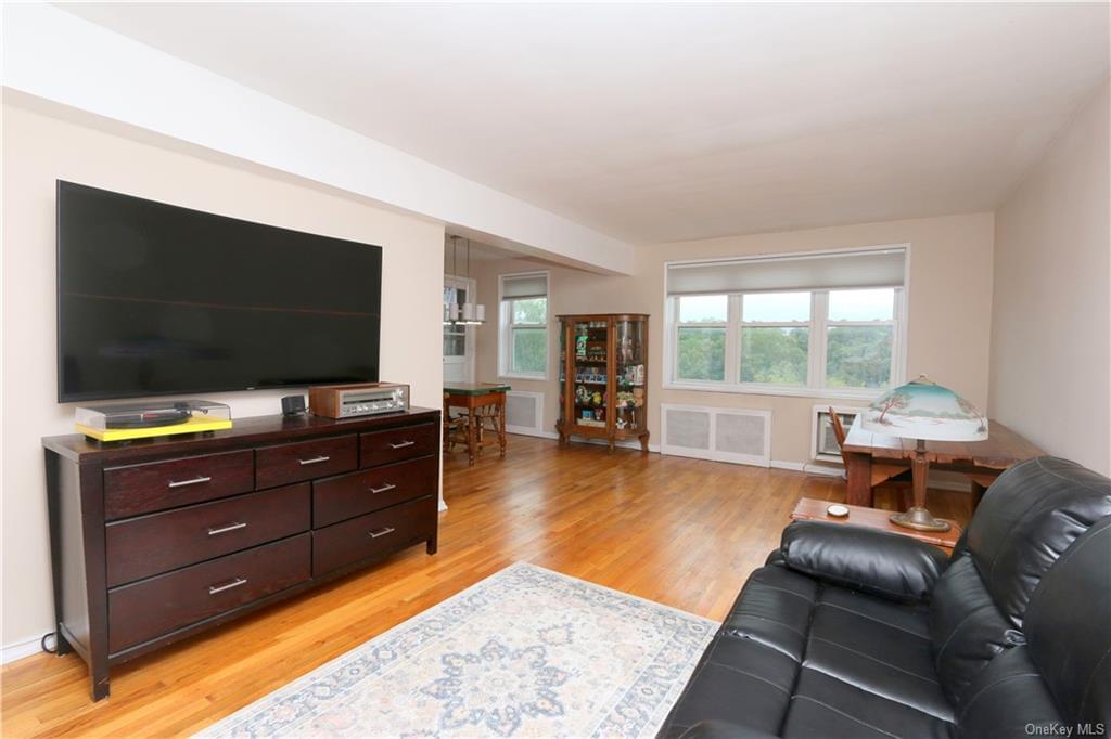 2 Bronxville Road #4G in Westchester, Bronxville, NY 10708