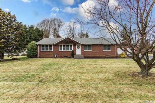Image 1 of 32 for 21 Burr Road in Long Island, E. Northport, NY, 11731