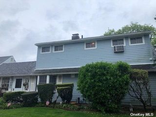 Image 1 of 11 for 66 Woodcock Lane in Long Island, Levittown, NY, 11756