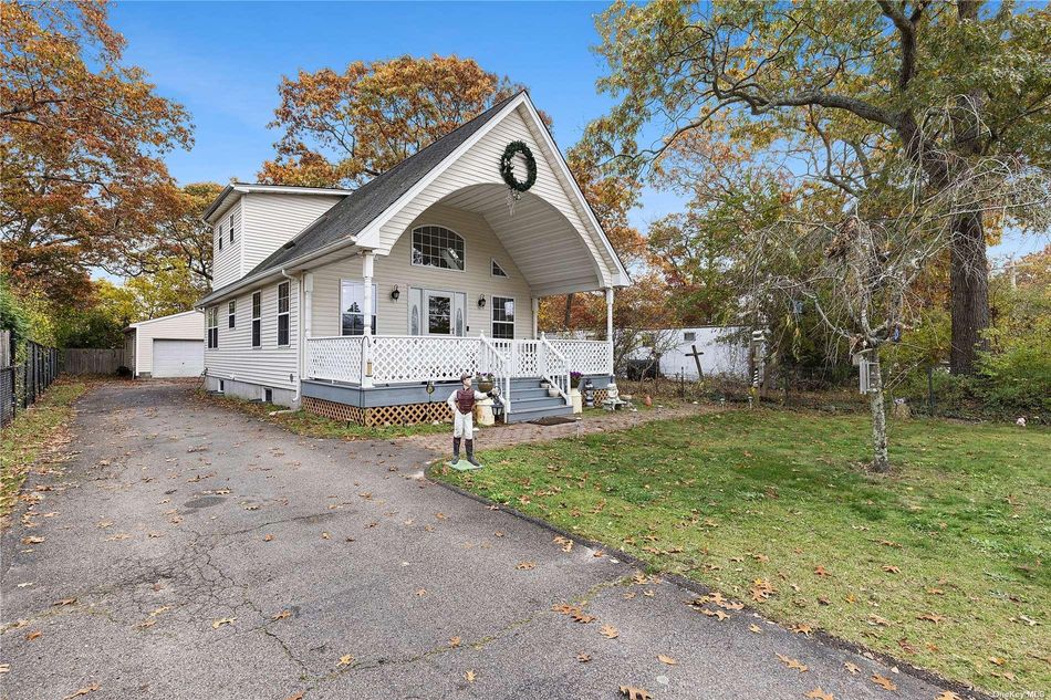 Image 1 of 14 for 8 Tyte Drive in Long Island, Riverhead, NY, 11901