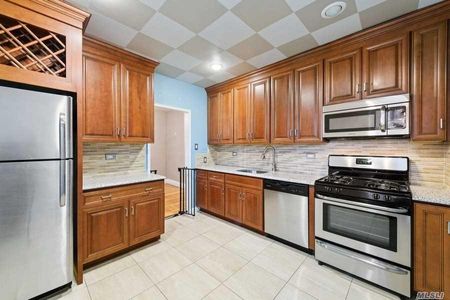 Image 1 of 28 for 162-01 Powells Cove Boulevard #4H in Queens, Whitestone, NY, 11357
