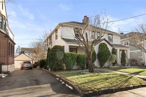 Image 1 of 27 for 17 Lyons Place in Westchester, New Rochelle, NY, 10801
