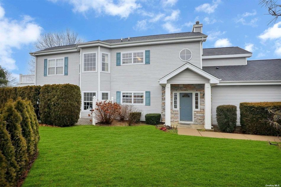 Image 1 of 25 for 521 Highland Court #521 in Long Island, Moriches, NY, 11955