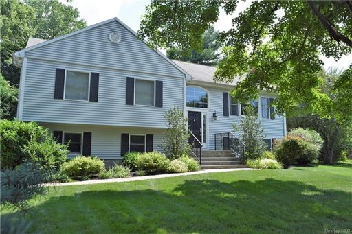 Image 1 of 30 for 161 Meadow Road in Westchester, Briarcliff Manor, NY, 10510
