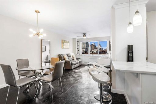 Image 1 of 14 for 333 E 79th Street #9R in Manhattan, New York, NY, 10075