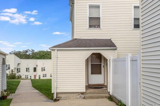 Image 1 of 22 for 130 B Lowndes Avenue in Long Island, Huntington Sta, NY, 11746