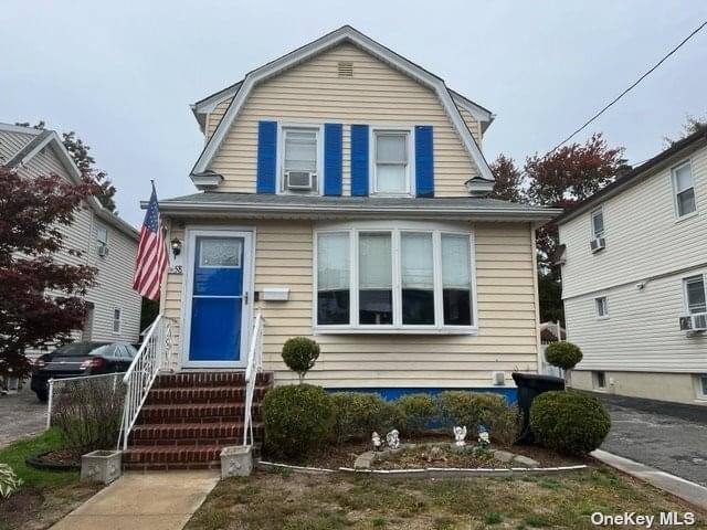 58 Centre Street in Long Island, Woodmere, NY 11598