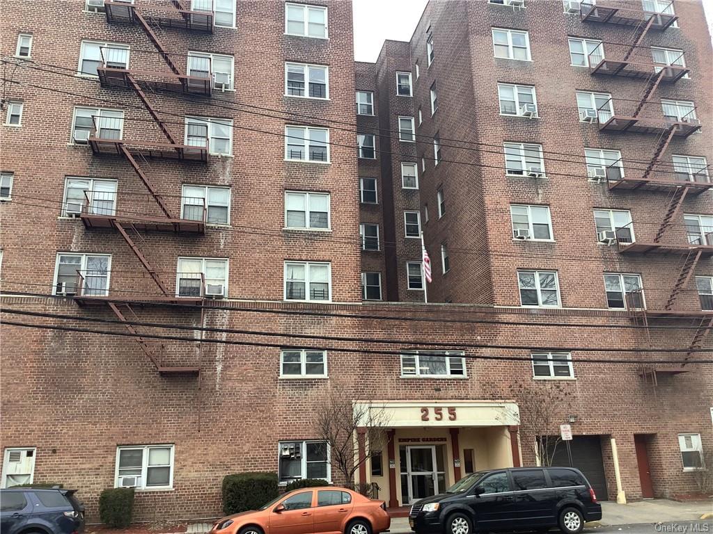 255 Bronx River Road #7S in Westchester, Yonkers, NY 10704