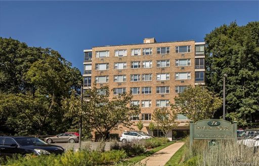Image 1 of 32 for 72 Pondfield Road W #3F in Westchester, Bronxville, NY, 10708