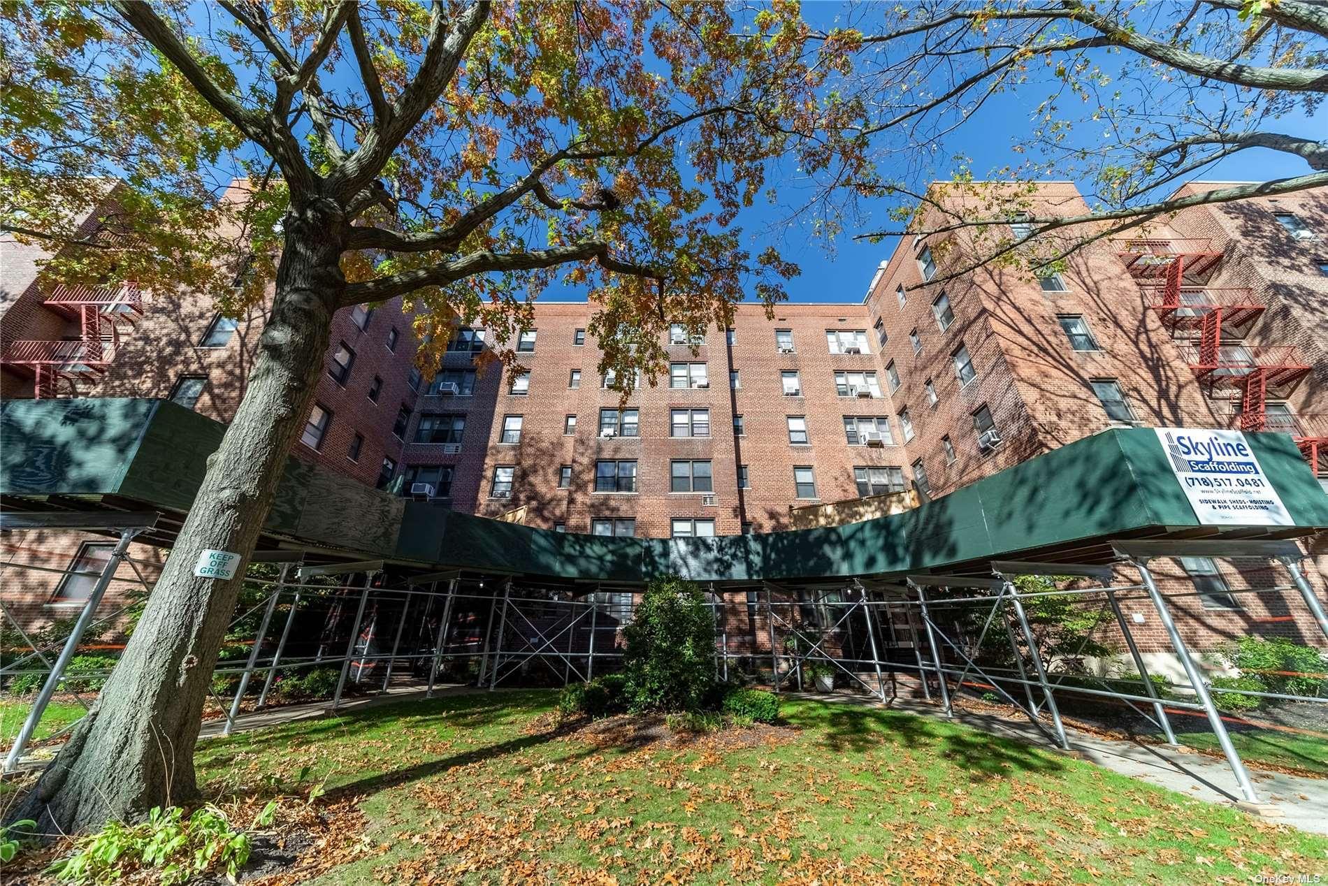 142-21 26th Ave #5A in Queens, Flushing, NY 11354