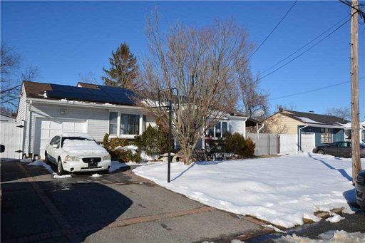 Image 1 of 1 for 47 Perry Street in Long Island, Brentwood, NY, 11717