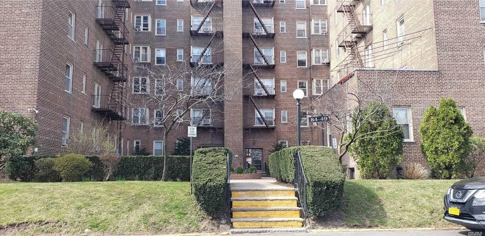 Image 1 of 20 for 84-49 168 Street #6w in Queens, Jamaica Hills, NY, 11432