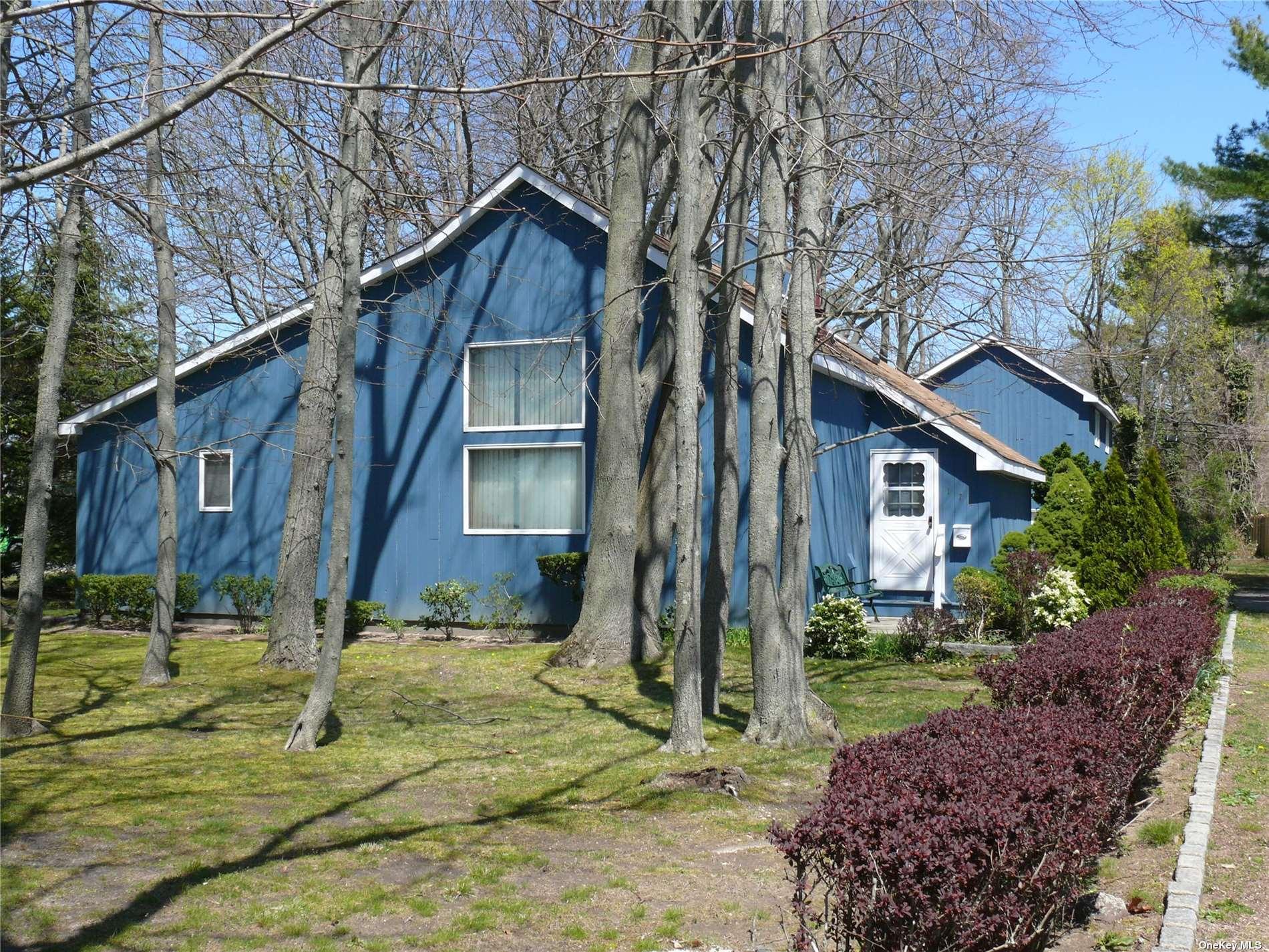 172 Concourse East in Long Island, Brightwaters, NY 11718