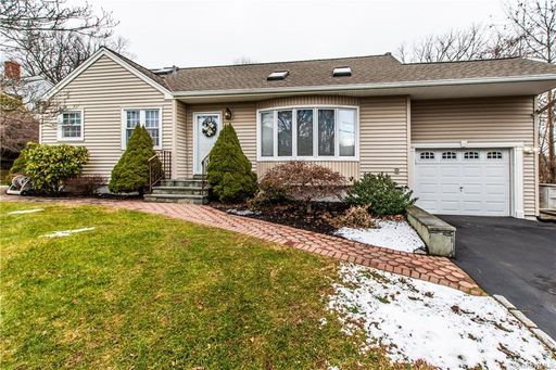 Image 1 of 25 for 33 Laurie Road in Westchester, Cortlandt Manor, NY, 10567