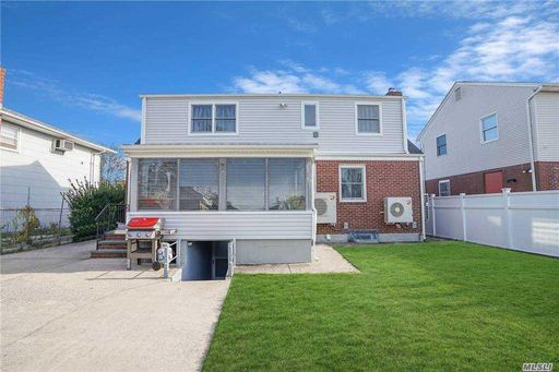 Image 1 of 22 for 61 3rd Street in Long Island, New Hyde Park, NY, 11040