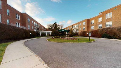 Image 1 of 12 for 1390 Broadway #124 in Long Island, Hewlett, NY, 11557