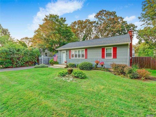 Image 1 of 18 for 9 Arpage Dr W in Long Island, Shirley, NY, 11967