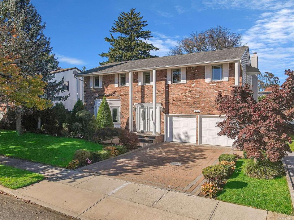 Image 1 of 23 for 246 Meredith Lane in Long Island, West Hempstead, NY, 11552