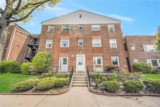 Image 1 of 31 for 7 Leewood Circle #1L in Westchester, Eastchester, NY, 10709