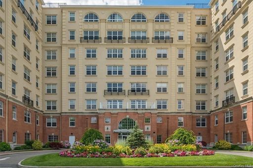 Image 1 of 36 for 10 Byron Place #322 in Westchester, Larchmont, NY, 10538