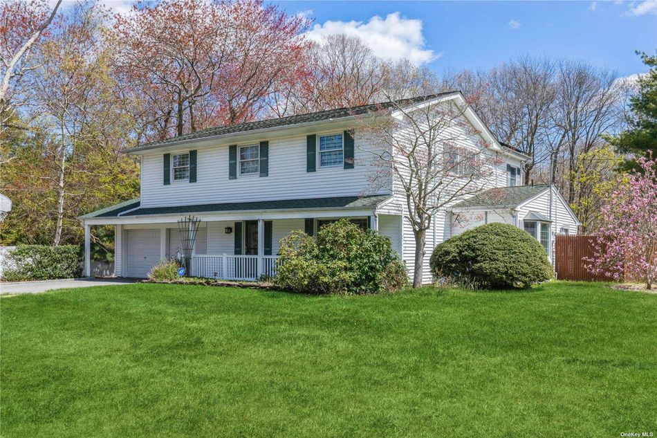 Image 1 of 21 for 25 Branch Drive in Long Island, Smithtown, NY, 11787