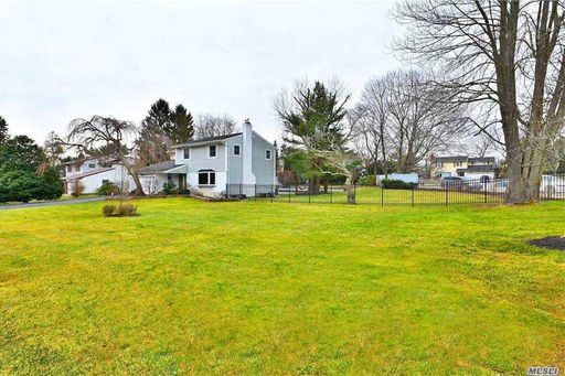 Image 1 of 26 for 89 Roundtree Drive in Long Island, Plainview, NY, 11803