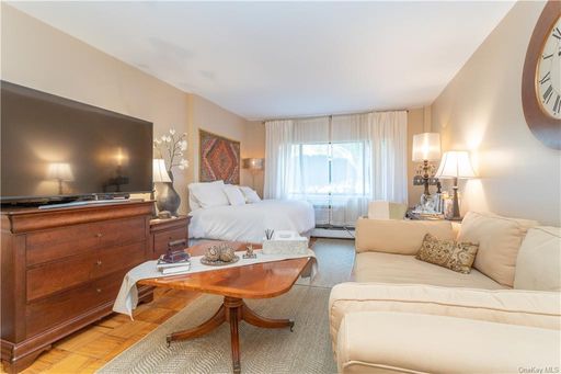 Image 1 of 9 for 2201 Palmer Avenue #1L in Westchester, New Rochelle, NY, 10801
