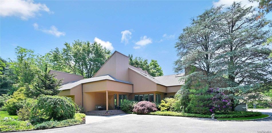 Image 1 of 35 for 203 Brookville Road in Long Island, Brookville, NY, 11545