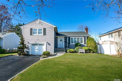 Image 1 of 27 for 1232 Allen Dr in Long Island, Seaford, NY, 11783