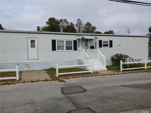 Image 1 of 8 for 79 Lincoln Ave in Long Island, Holbrook, NY, 11741